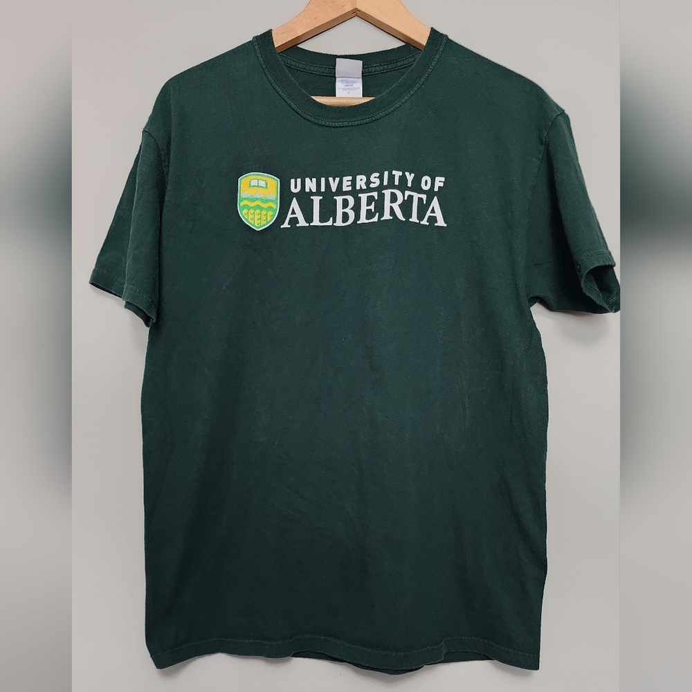 University of Alberta Green T-Shirt Size L